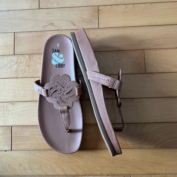 Brand new Sam and Libby sandals Brown Size 9 Thong Flats - Picture 3 of 6